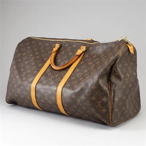 louis vuitton weekend bag.